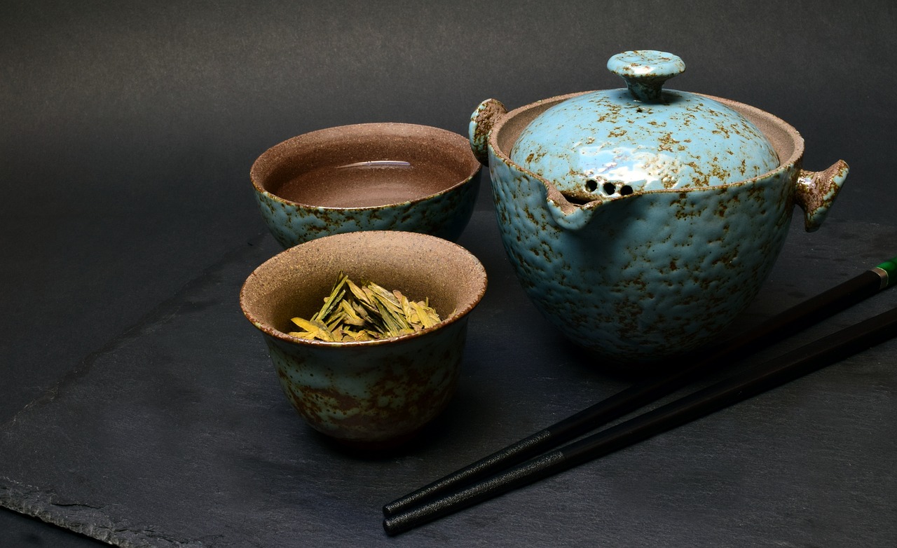 Creating Magic with Glazes: A Pottery Glazing Guide